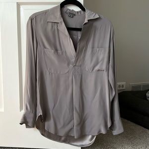 Vince 100% silk blouse size XS